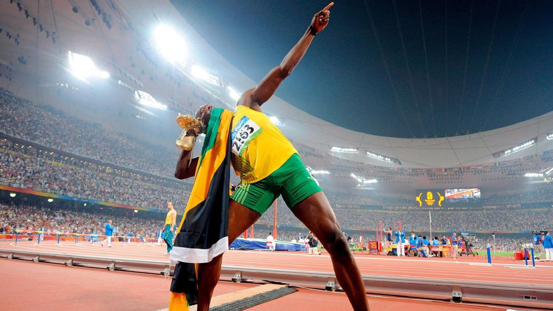 铁血防线与战术革命，阿劳霍如何成为西班牙碾压巴西的关键先生