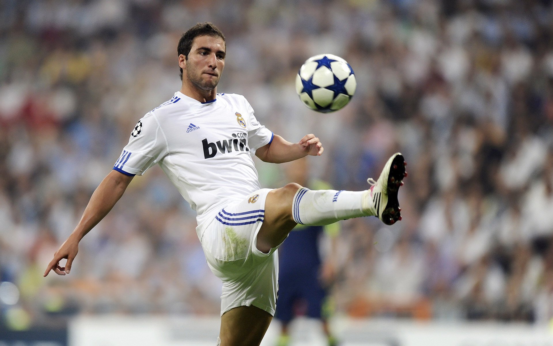 委内瑞拉踏平拉齐奥，迪巴拉如何用降维打击成为关键先生